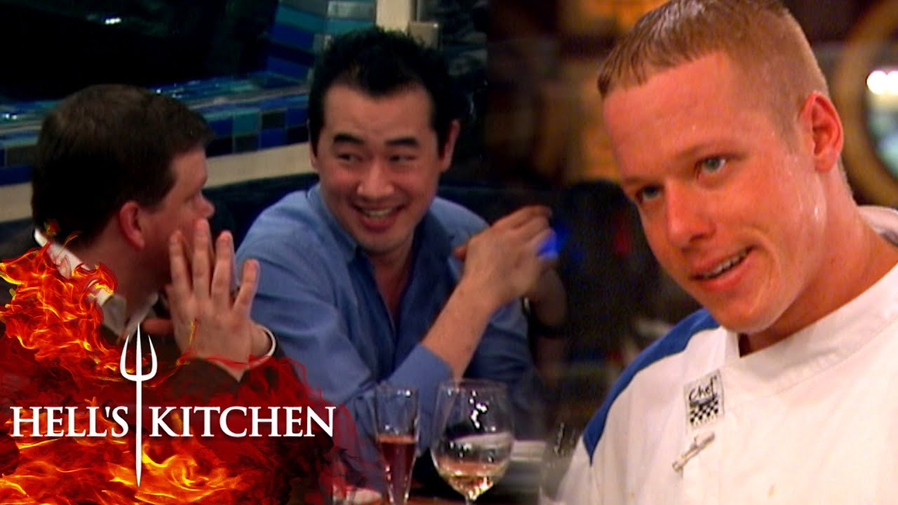 Van Forgets The Menu For The VIPs | Hell’s Kitchen